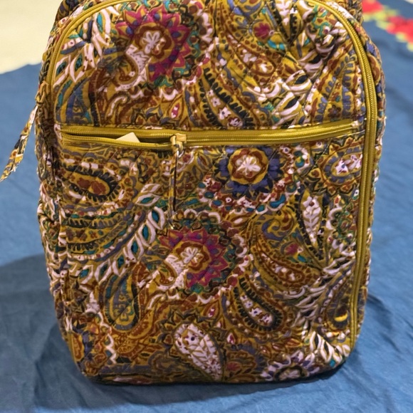 NEW VERA BRADLEY MULTICOLOR PAISLEY BACKPACK . - Picture 5 of 16
